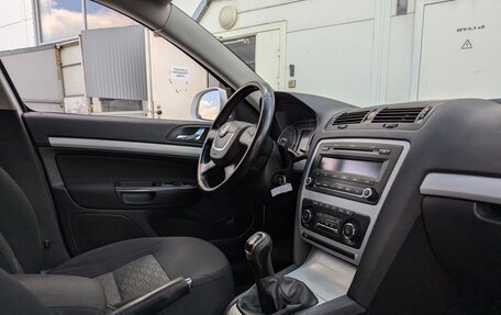 Skoda Octavia, 2011 год, 720 000 рублей, 25 фотография