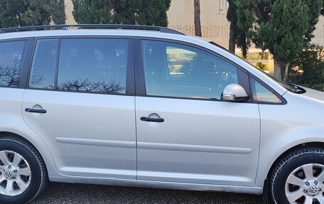 Volkswagen Touran III, 2006 год, 750 000 рублей, 4 фотография
