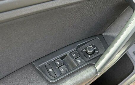Volkswagen Tiguan II, 2019 год, 3 163 200 рублей, 10 фотография