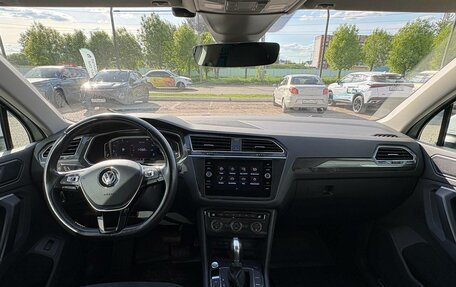 Volkswagen Tiguan II, 2019 год, 3 163 200 рублей, 17 фотография