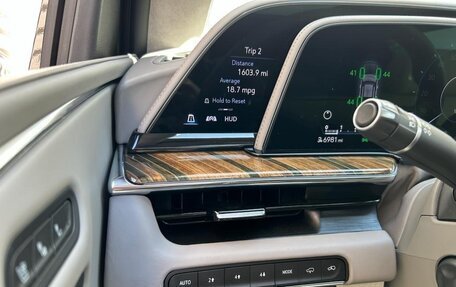 Cadillac Escalade V, 2022 год, 9 982 892 рублей, 24 фотография