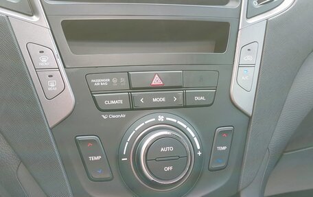Hyundai Santa Fe III рестайлинг, 2013 год, 1 820 000 рублей, 15 фотография