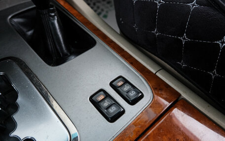 Toyota Land Cruiser 100 рестайлинг 2, 2005 год, 2 599 000 рублей, 18 фотография