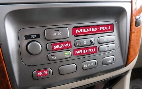 Toyota Land Cruiser 100 рестайлинг 2, 2005 год, 2 599 000 рублей, 17 фотография