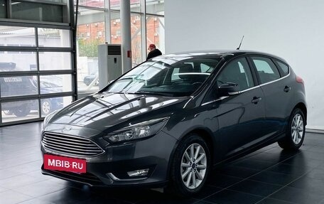 Ford Focus III, 2017 год, 1 030 000 рублей, 2 фотография