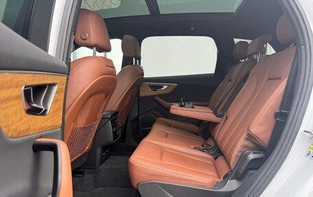 Audi Q7, 2022 год, 6 200 000 рублей, 23 фотография