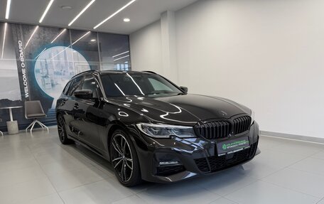 BMW 3 серия, 2019 год, 5 500 000 рублей, 3 фотография