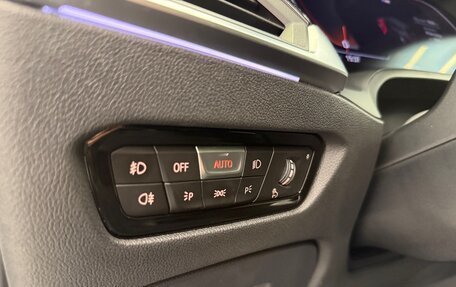 BMW 3 серия, 2019 год, 5 500 000 рублей, 30 фотография