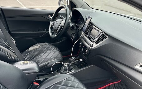 Hyundai Solaris II рестайлинг, 2021 год, 1 250 000 рублей, 9 фотография