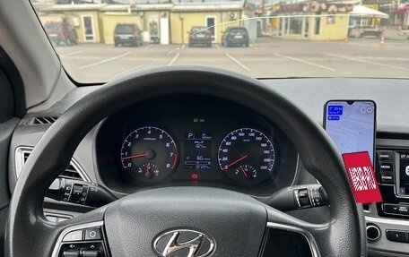 Hyundai Solaris II рестайлинг, 2021 год, 1 250 000 рублей, 13 фотография