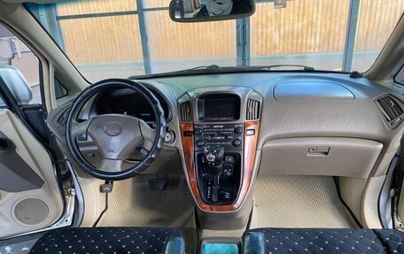 Lexus RX IV рестайлинг, 1999 год, 1 050 000 рублей, 3 фотография