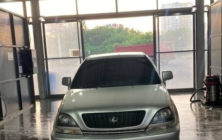 Lexus RX IV рестайлинг, 1999 год, 1 050 000 рублей, 5 фотография