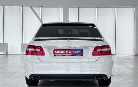 Mercedes-Benz E-Класс, 2012 год, 1 710 000 рублей, 6 фотография