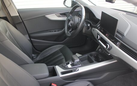 Audi A4, 2020 год, 3 200 000 рублей, 7 фотография