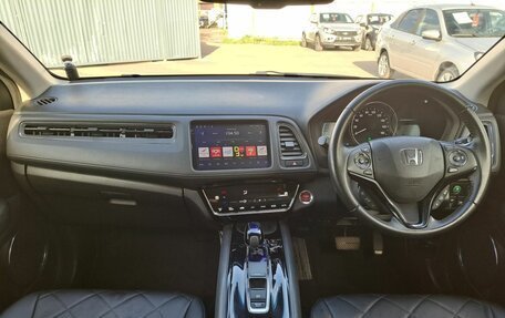 Honda Vezel, 2017 год, 1 850 000 рублей, 14 фотография