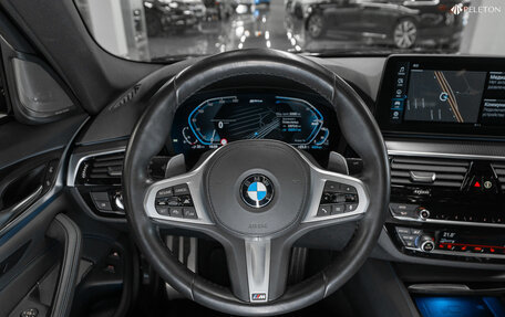 BMW 5 серия, 2021 год, 6 600 000 рублей, 12 фотография