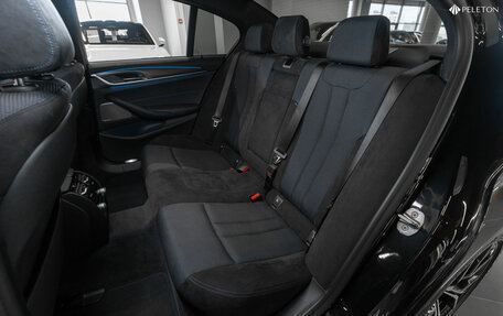 BMW 5 серия, 2021 год, 6 600 000 рублей, 15 фотография