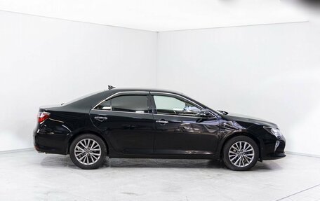 Toyota Camry, 2017 год, 2 470 000 рублей, 4 фотография