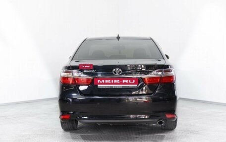 Toyota Camry, 2017 год, 2 470 000 рублей, 6 фотография