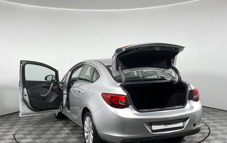 Opel Astra J, 2013 год, 850 000 рублей, 10 фотография