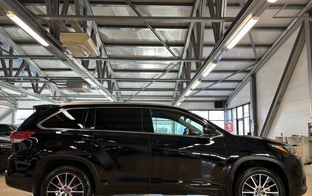 Toyota Highlander III, 2019 год, 3 499 000 рублей, 5 фотография