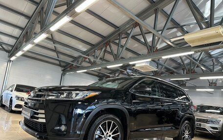 Toyota Highlander III, 2019 год, 3 499 000 рублей, 15 фотография