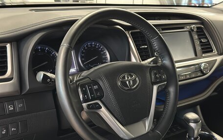 Toyota Highlander III, 2019 год, 3 499 000 рублей, 18 фотография