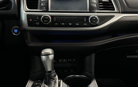 Toyota Highlander III, 2019 год, 3 499 000 рублей, 26 фотография