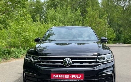 Volkswagen Tiguan II, 2021 год, 4 750 000 рублей, 1 фотография