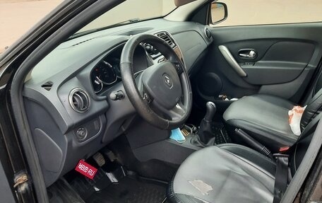 Renault Logan II, 2017 год, 771 500 рублей, 1 фотография