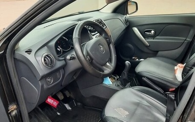 Renault Logan II, 2017 год, 771 500 рублей, 1 фотография