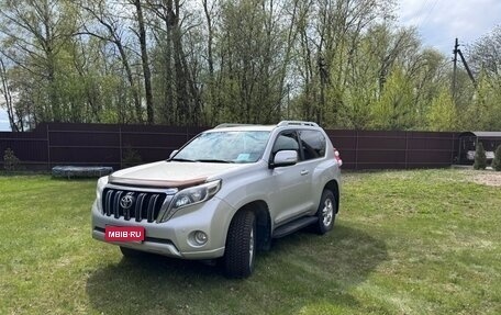 Toyota Land Cruiser Prado 150 рестайлинг 2, 2016 год, 3 900 000 рублей, 1 фотография