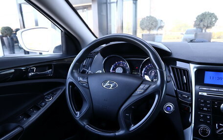 Hyundai Sonata VI, 2010 год, 1 170 000 рублей, 18 фотография