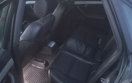 Audi A4, 2003 год, 350 000 рублей, 9 фотография