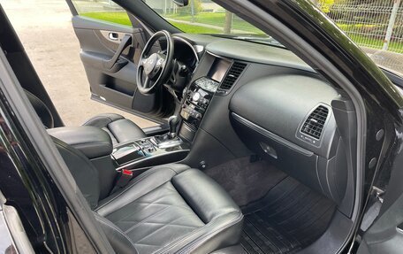 Infiniti QX70, 2016 год, 3 999 999 рублей, 17 фотография
