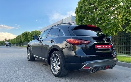 Infiniti QX70, 2016 год, 3 999 999 рублей, 5 фотография