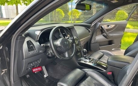 Infiniti QX70, 2016 год, 3 999 999 рублей, 13 фотография