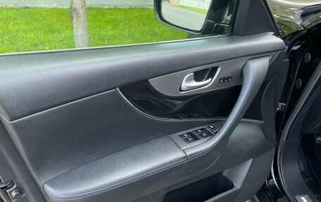 Infiniti QX70, 2016 год, 3 999 999 рублей, 21 фотография