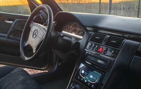 Mercedes-Benz E-Класс, 1996 год, 440 000 рублей, 13 фотография