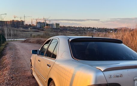 Mercedes-Benz E-Класс, 1996 год, 440 000 рублей, 8 фотография