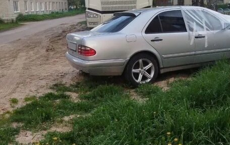 Mercedes-Benz E-Класс, 1999 год, 150 000 рублей, 16 фотография
