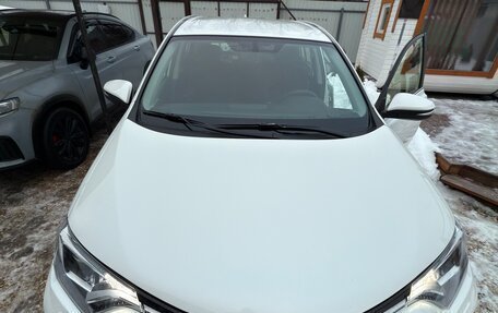 Toyota RAV4, 2016 год, 2 100 000 рублей, 2 фотография
