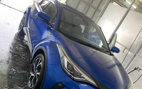 Toyota C-HR I рестайлинг, 2019 год, 2 350 000 рублей, 5 фотография