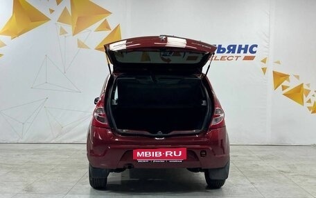 Renault Sandero I, 2011 год, 490 000 рублей, 32 фотография