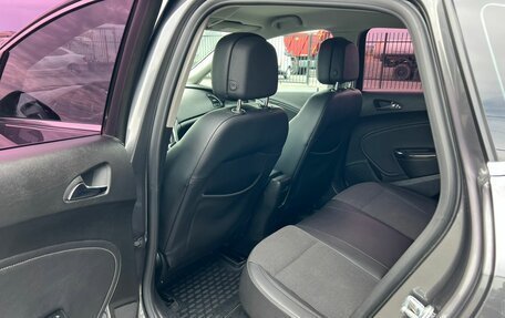 Opel Astra J, 2011 год, 699 999 рублей, 18 фотография
