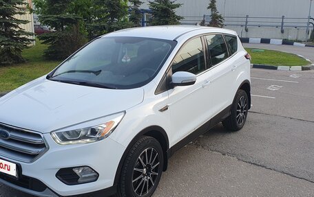 Ford Kuga III, 2017 год, 1 640 000 рублей, 2 фотография