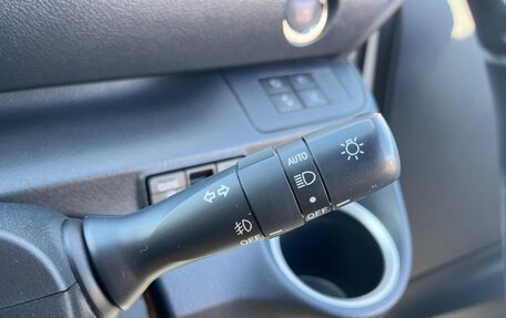 Toyota Sienta II, 2022 год, 1 220 000 рублей, 30 фотография