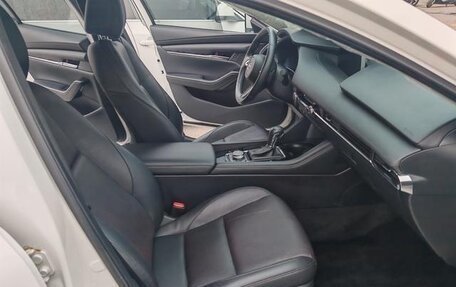 Mazda 3, 2021 год, 1 850 000 рублей, 4 фотография