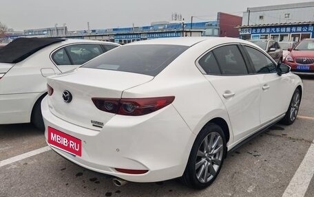 Mazda 3, 2021 год, 1 850 000 рублей, 2 фотография