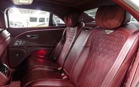 Bentley Flying Spur, 2021 год, 21 250 000 рублей, 14 фотография